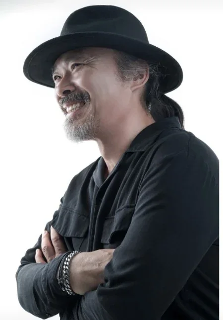 칼선생 인물 사진